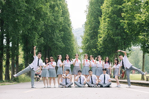 台州大学毕业照合影创意拍摄定格青春